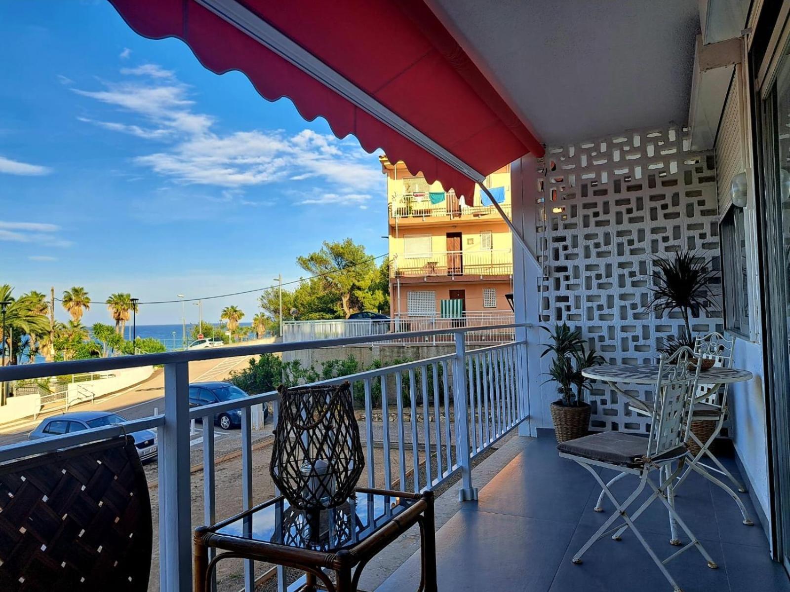 Apartment In Front Of Arrabassada Beach Tarragona Eksteriør bilde